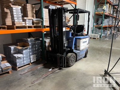TCM FCB25E3 4000 lb Cushion Tire Forklift (Inoperable)