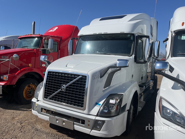2015 Volvo Vnl 2015 Volvo Vnl 6X4 T/A Sleeper Truck Tractor (Inoperable)