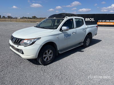 2017 Mitsubishi L200 4x4 Crew Cab Camioneta / Pickup