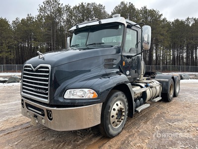 2018 Mack CXU613 6x4 T/A Dagcabine Trekker