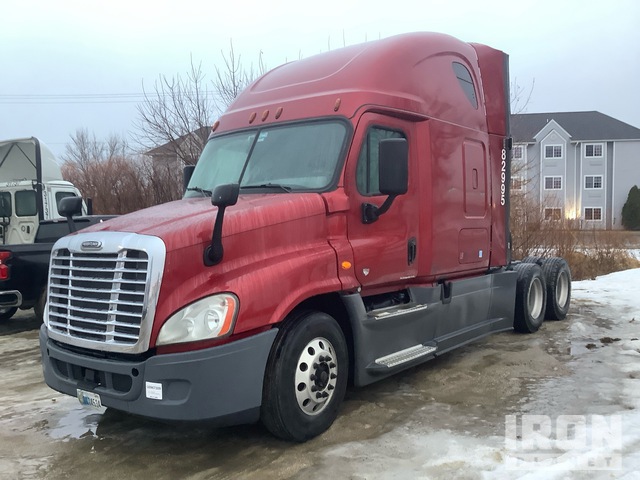 CAMIóN CAMAROTE 2017 FREIGHTLINER