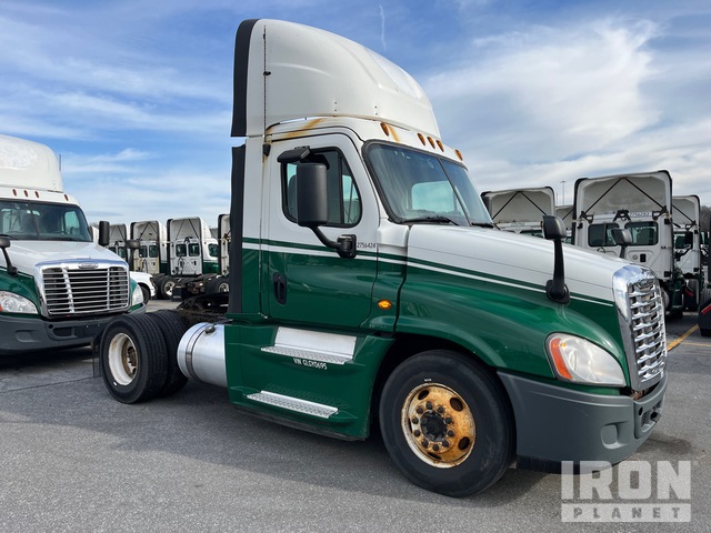 CAMIóN 2016 FREIGHTLINER