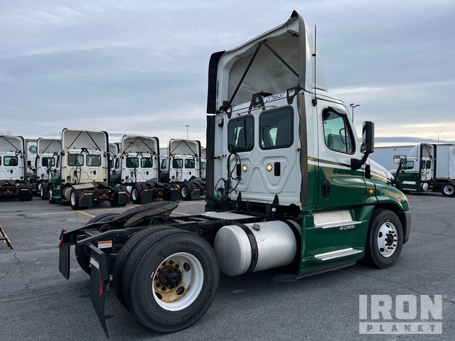 CAMIóN 2016 FREIGHTLINER