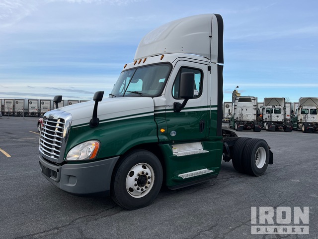 CAMIóN 2016 FREIGHTLINER