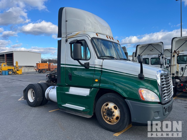 CAMIóN 2016 FREIGHTLINER