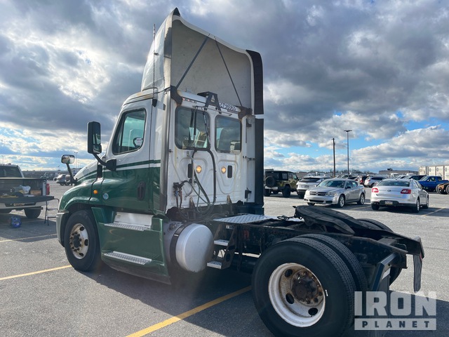 CAMIóN 2016 FREIGHTLINER