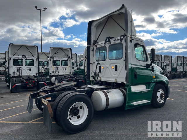 CAMIóN 2016 FREIGHTLINER