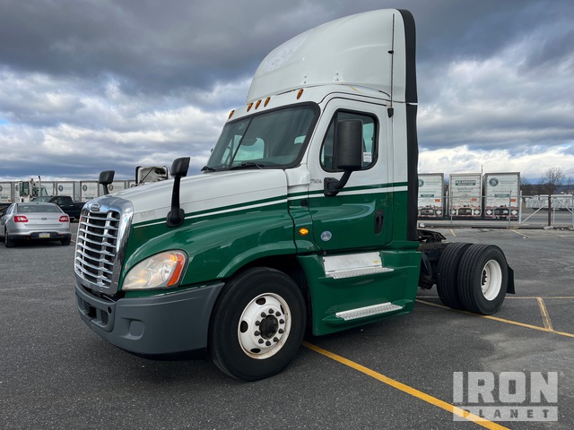 CAMIóN 2016 FREIGHTLINER