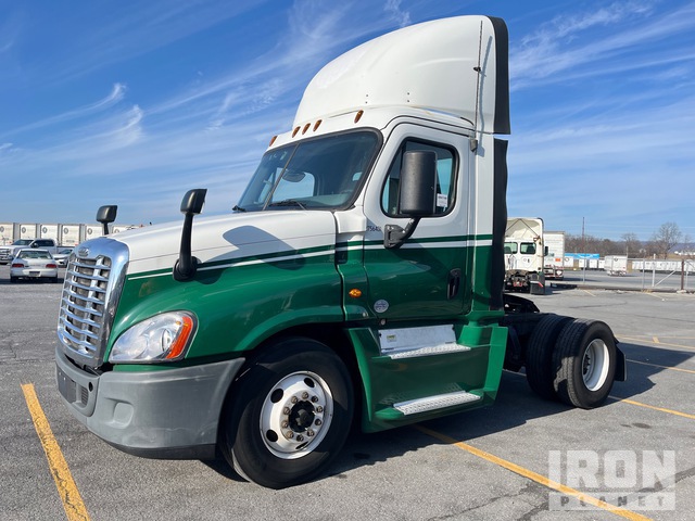 CAMIóN 2016 FREIGHTLINER