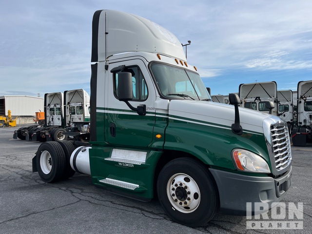 CAMIóN 2016 FREIGHTLINER