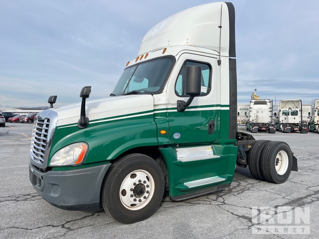 CAMIóN 2016 FREIGHTLINER