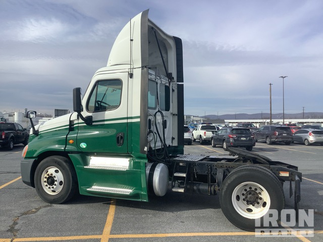 CAMIóN 2016 FREIGHTLINER