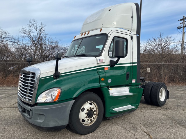 2018 Freightliner Cascadia 125 4x2 S/A Day Cab Truck Tractor