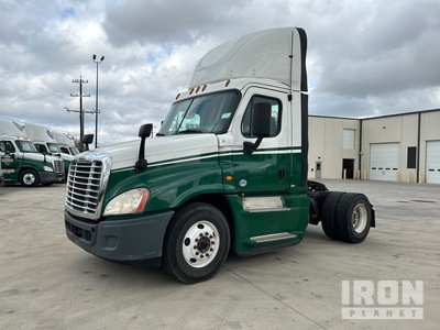 2017 Freightliner CA125 4x2 Cabeza Tractora Cabina Corta