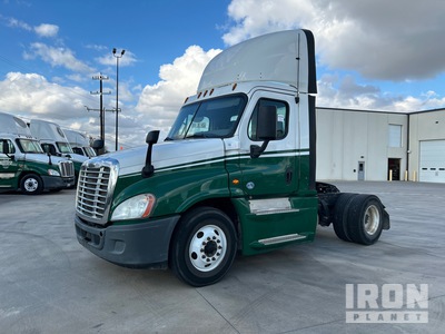 2017 Freightliner CA125 4x2 Cabeza Tractora Cabina Corta