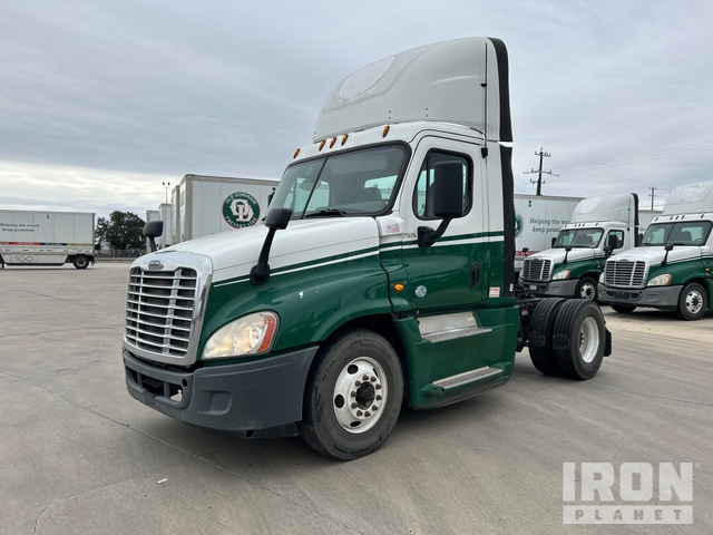 CAMIóN 2016 FREIGHTLINER