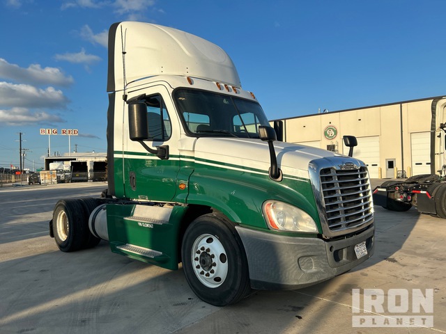 CAMIóN 2016 FREIGHTLINER