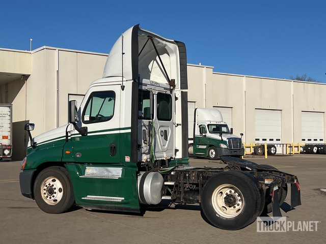 CAMIóN 2017 FREIGHTLINER