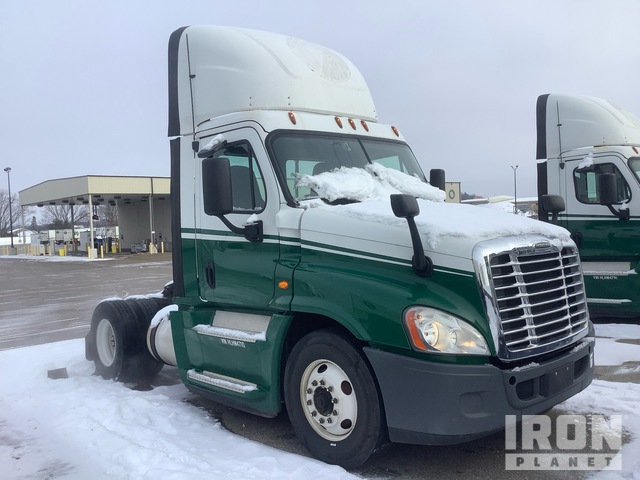 CAMIóN 2017 FREIGHTLINER