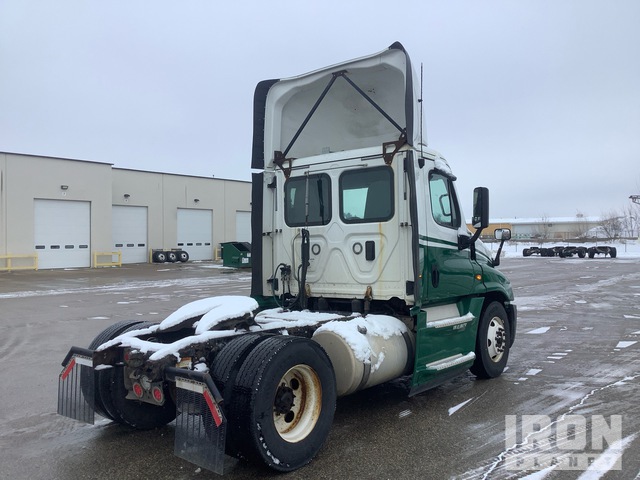 CAMIóN 2017 FREIGHTLINER