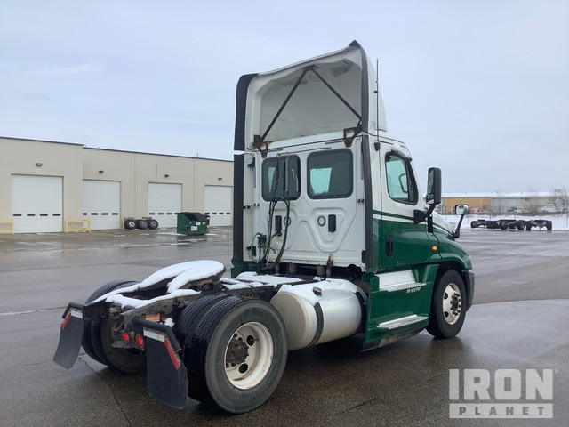 CAMIóN 2017 FREIGHTLINER