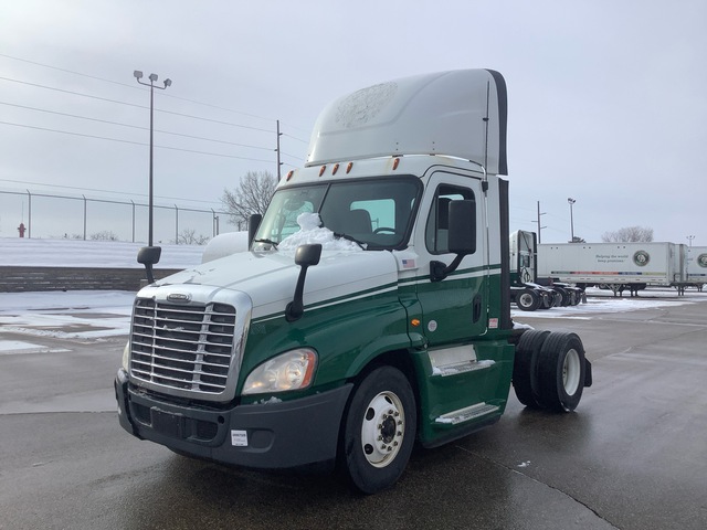 2017 Freightliner Cascadia 125 4x2 S/A Day Cab Truck Tractor