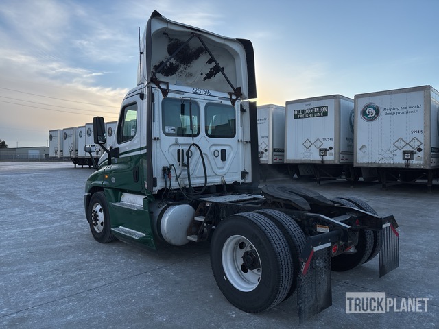 CAMIóN 2017 FREIGHTLINER