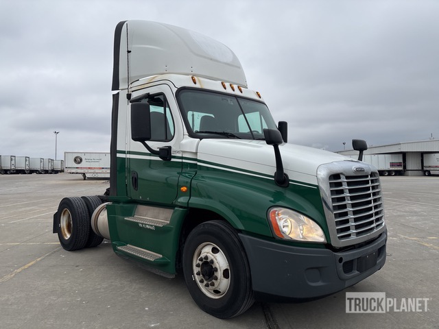 CAMIóN 2017 FREIGHTLINER