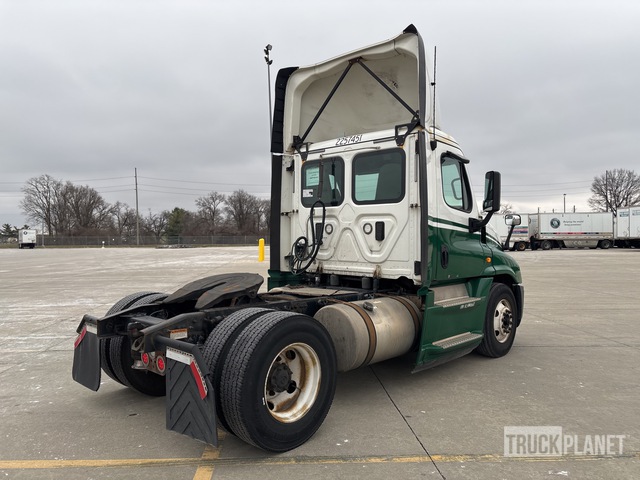 CAMIóN 2017 FREIGHTLINER