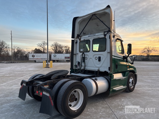 CAMIóN 2017 FREIGHTLINER