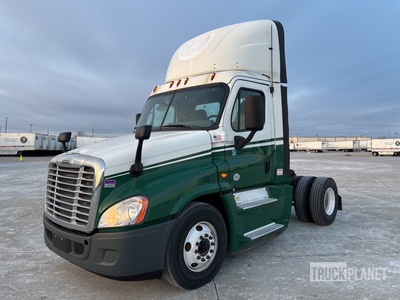 2017 Freightliner Cascadia 125 4x2 S/A Day Cab Truck Tractor