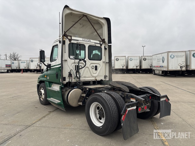 CAMIóN 2017 FREIGHTLINER