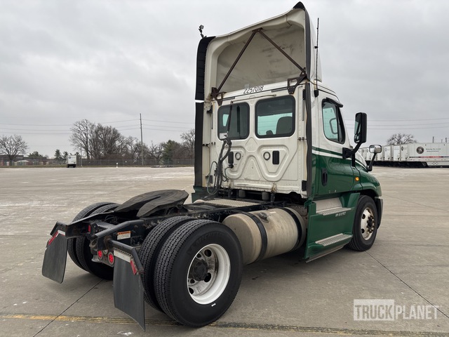 CAMIóN 2017 FREIGHTLINER