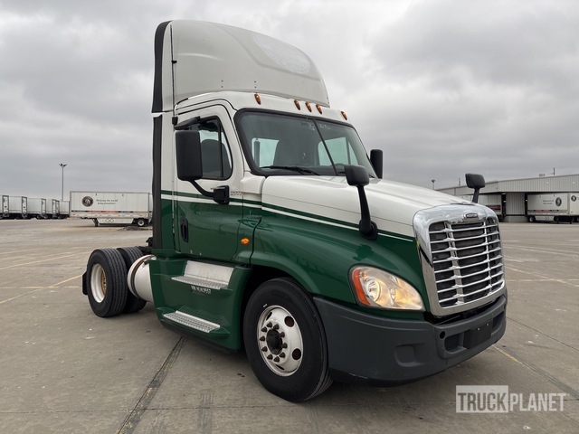 CAMIóN 2017 FREIGHTLINER