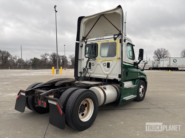 CAMIóN 2017 FREIGHTLINER
