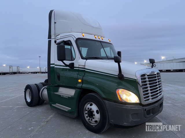CAMIóN 2017 FREIGHTLINER