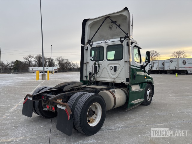 CAMIóN 2017 FREIGHTLINER