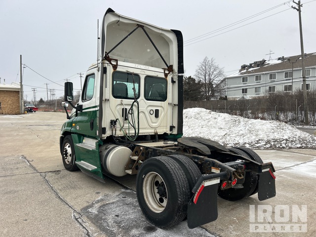 CAMIóN 2017 FREIGHTLINER