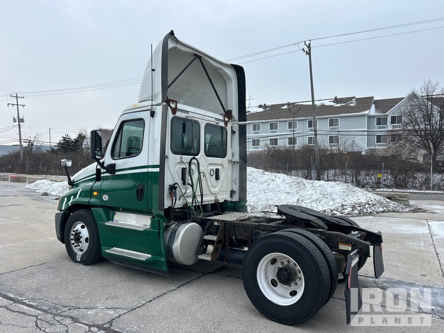 CAMIóN 2017 FREIGHTLINER
