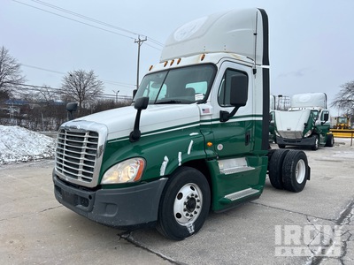 2017 Freightliner Cascadia 125 4x2 S/A Day Cab Truck Tractor