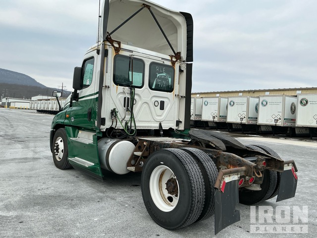 CAMIóN 2017 FREIGHTLINER