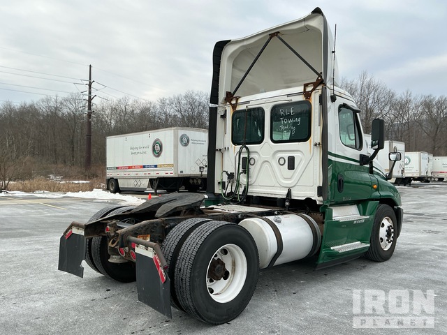 CAMIóN 2017 FREIGHTLINER
