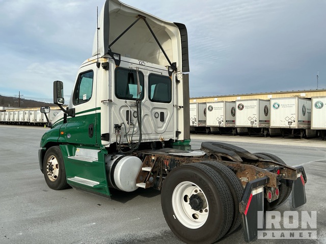 CAMIóN 2017 FREIGHTLINER