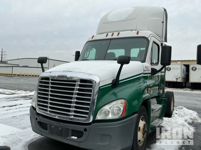 2017 Freightliner Cascadia 125 4x2 S/A Day Cab Truck Tractor (Inoperable)
