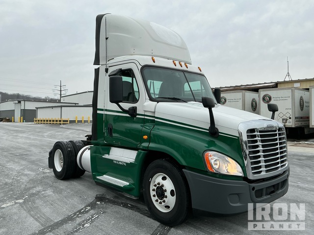 CAMIóN 2017 FREIGHTLINER