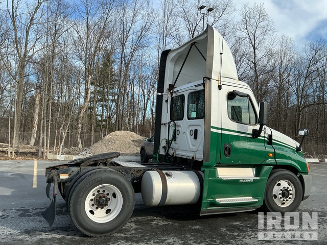 CAMIóN 2017 FREIGHTLINER