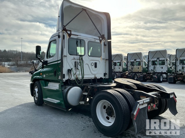 CAMIóN 2017 FREIGHTLINER