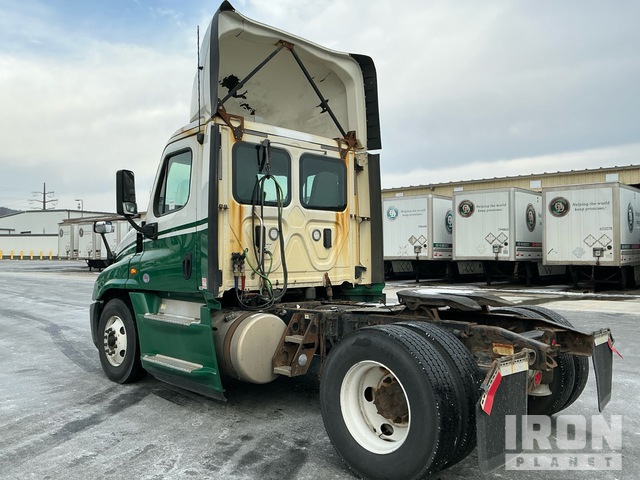 CAMIóN 2017 FREIGHTLINER