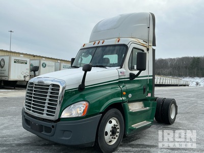 2017 Freightliner Cascadia 125 4x2 S/A Day Cab Truck Tractor