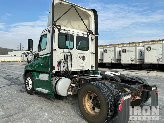 CAMIóN 2017 FREIGHTLINER